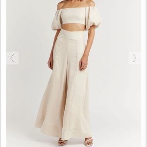 NEW WITH TAGS Dissh Aisle Pearl Linen Wide Leg Pants in Size 4 / Cream